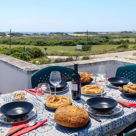 Villa Punta Prosciutto Sea View Facing The Sea With Air Conditioning, Parking And Wi-fi