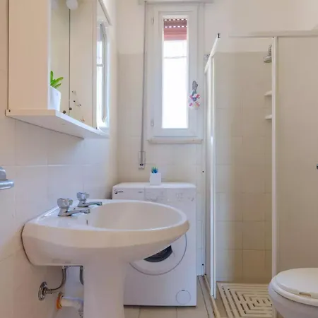 Villa Punta Prosciutto Sea View Facing The Sea With Air Conditioning, Parking And Wi-fi *