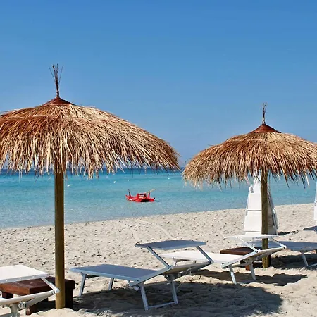 Villa Punta Prosciutto Sea View Facing The Sea With Air Conditioning, Parking And Wi-fi Torre Lapillo